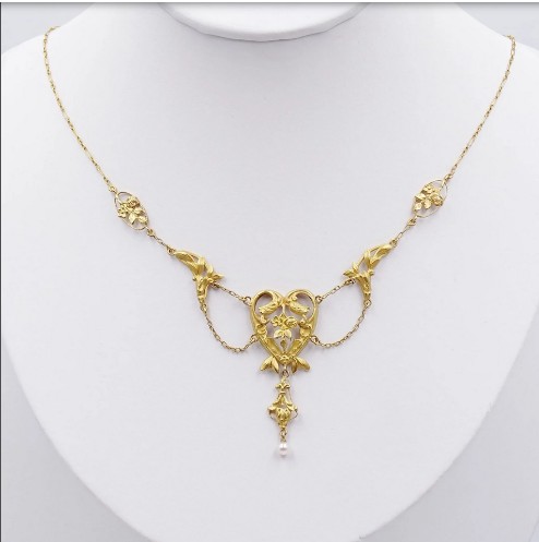 Collier 1900